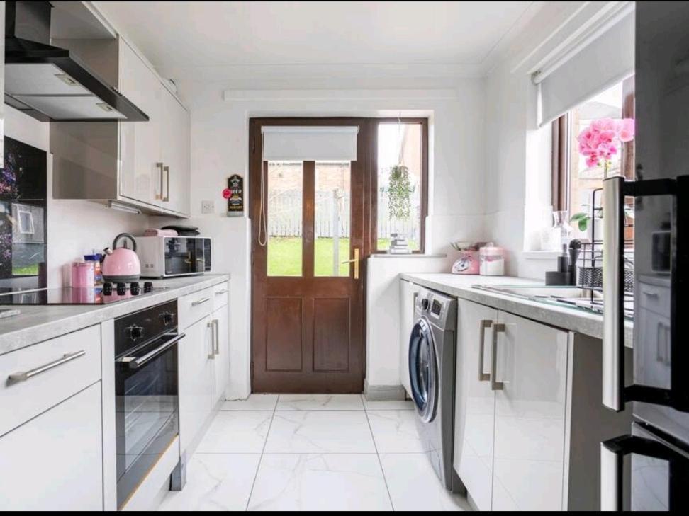 Spacious House City Skyline And Mountain Views Close Too Belfast Centre And Airports Free Parking 외부 사진