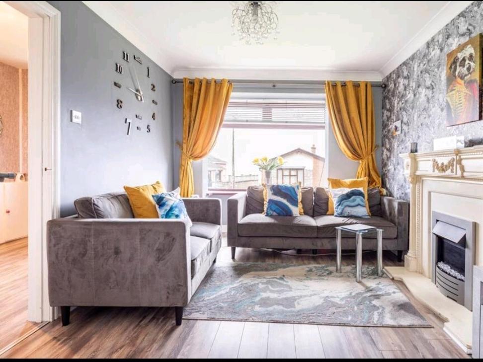 Spacious House City Skyline And Mountain Views Close Too Belfast Centre And Airports Free Parking 외부 사진